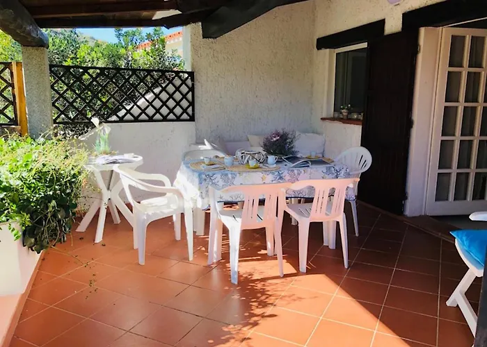 Bilocale Le Rose 100 Mt Porto Taverna