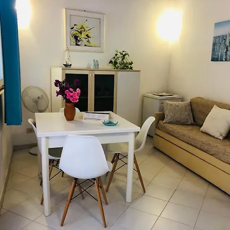 Appartement Bilocale Le Rose 100 Mt Porto Taverna
