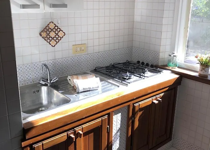 Bilocale Le Rose 100 Mt * Porto Taverna